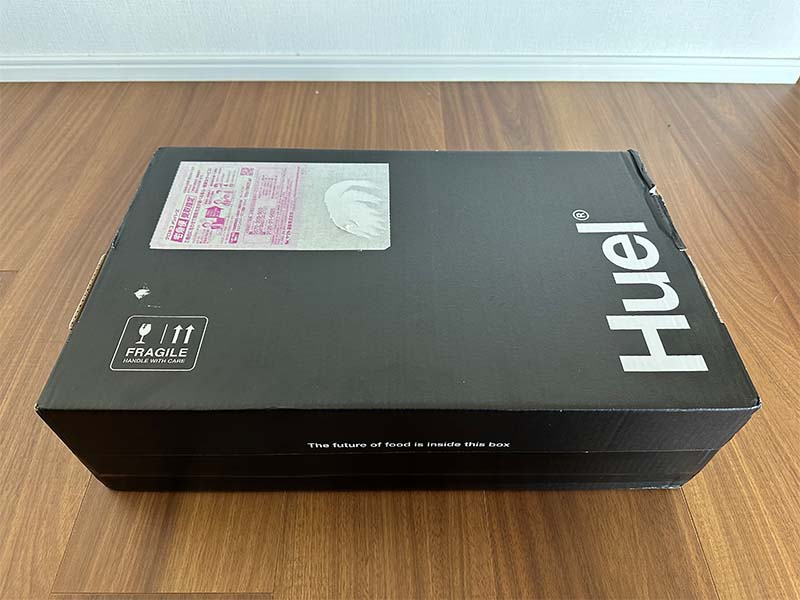 実際に届いたHuelの箱